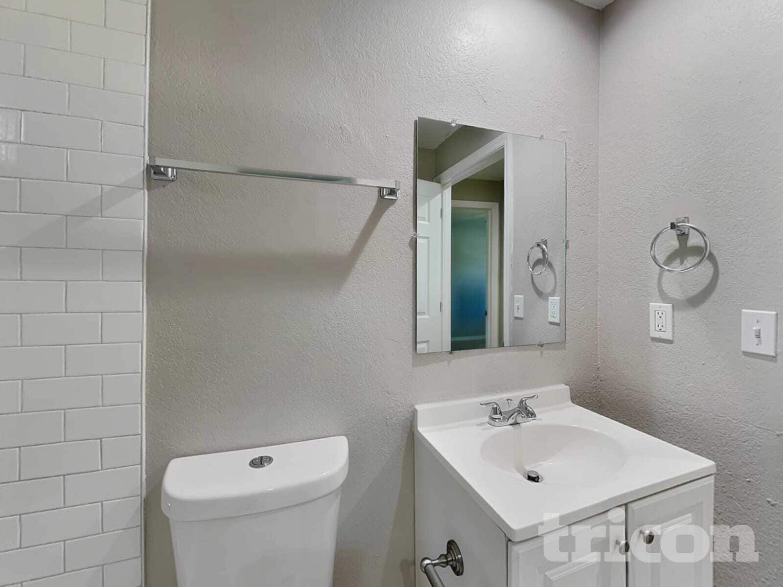 Building Photo - 2852 Nassau St