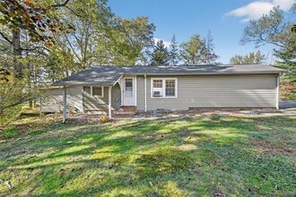 Building Photo - 75 Old Minisink Trail