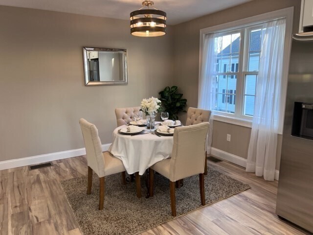 Building Photo - 150-152 W Main St