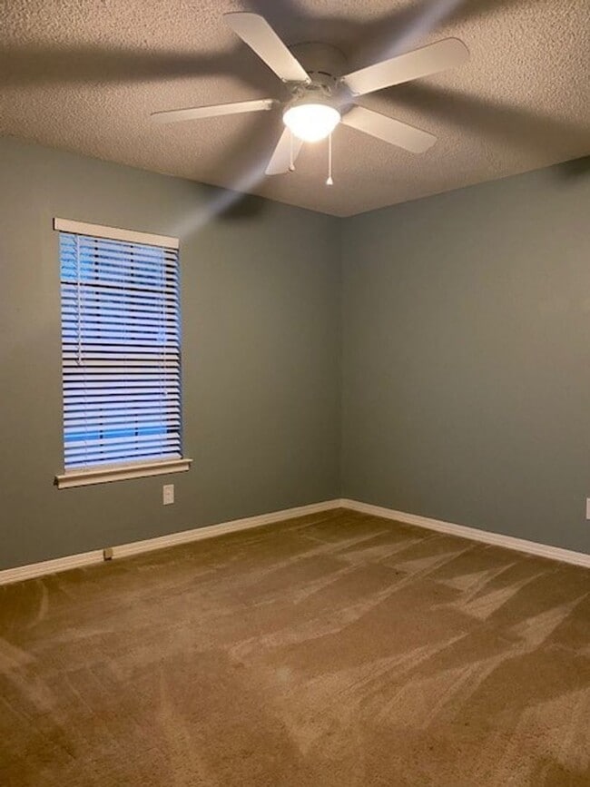 Building Photo - UPCOMING LISTING