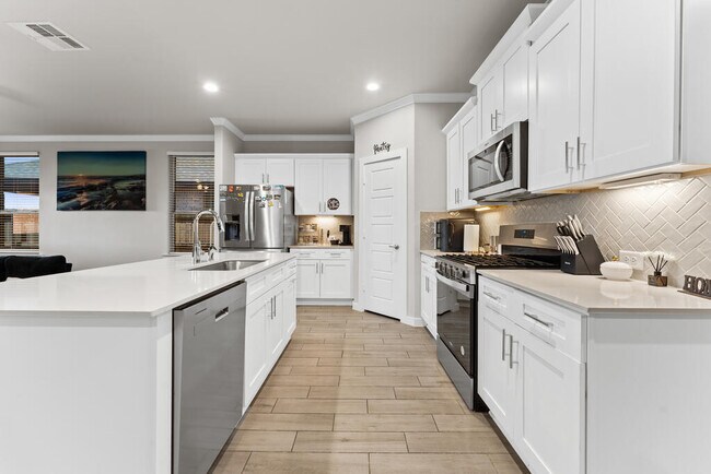 Building Photo - 2129 Trailhead Dr