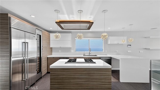 Building Photo - 855 Santa Ana St