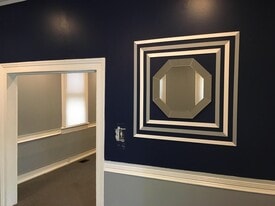 Building Photo - 514 W 38th St