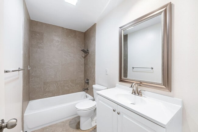 Building Photo - Limited-Time Move-In Specials at 55100 Airlane Dr!