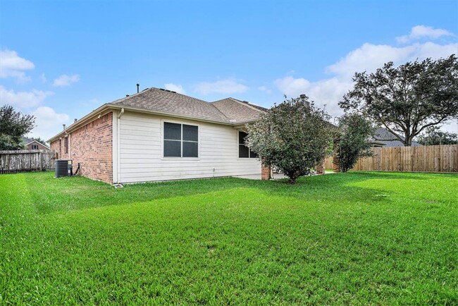 Building Photo - 1753 Silver Bend Dr
