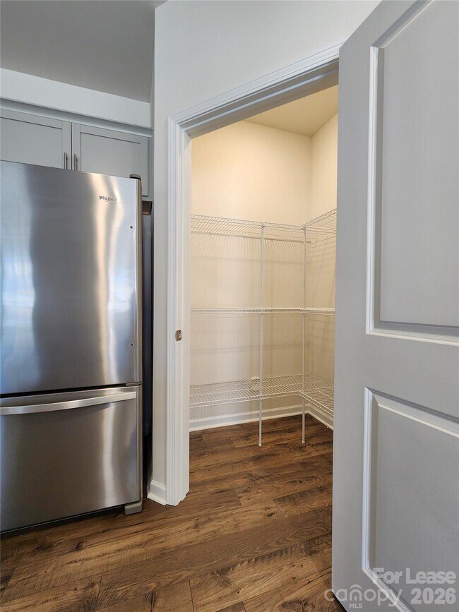 Building Photo - 125 Sycamore Xing Ct