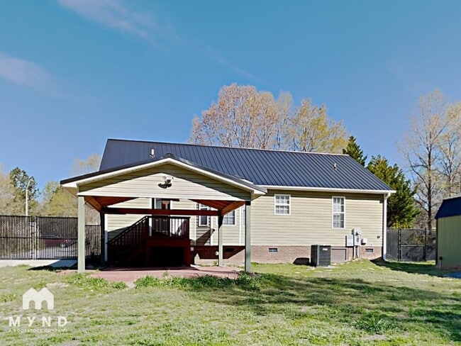 Building Photo - 560 Sunray Dr