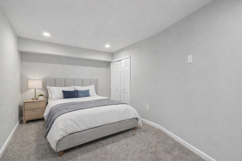 Building Photo - 313 Raft Cove