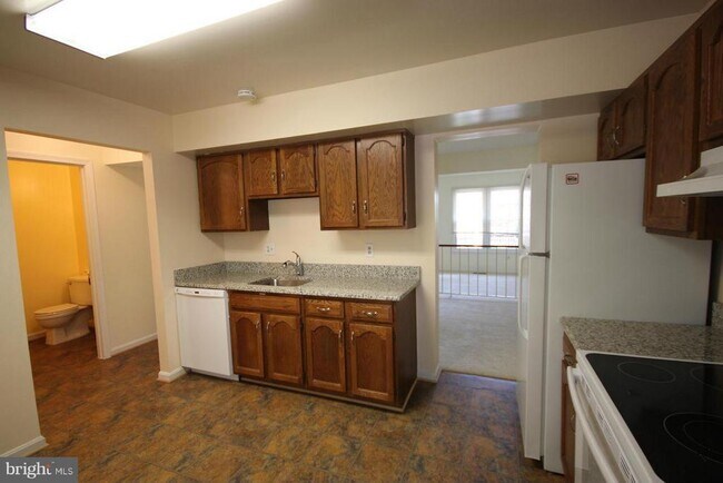Building Photo - 3920 Bradwater St