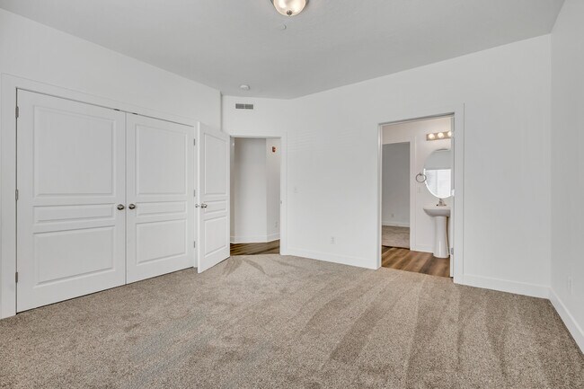 Building Photo - Cedar Street Holdings