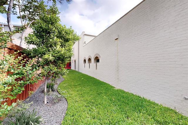 Building Photo - 5015 Thunder Rd