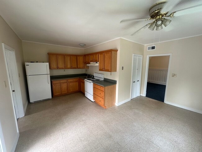 Primary Photo - 3027 Brown Ave