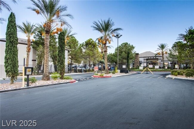 Building Photo - 7255 W Sunset Rd