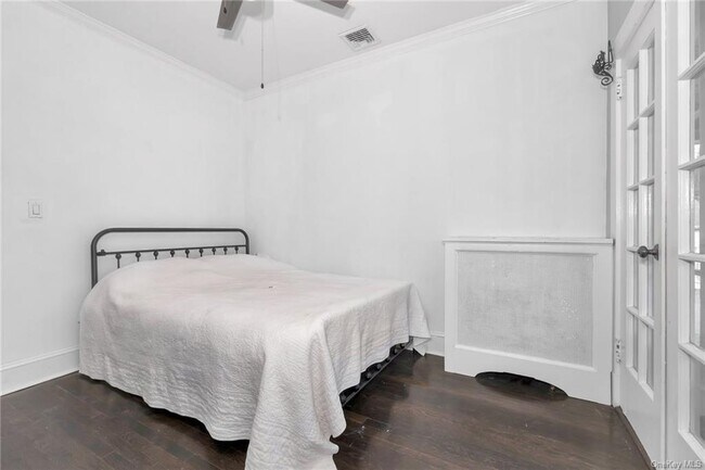 Building Photo - 60 Highview Ave