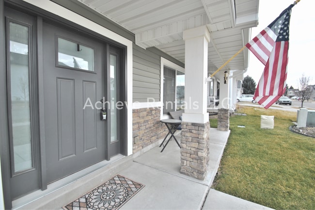 Building Photo - 2066 S 1400 W