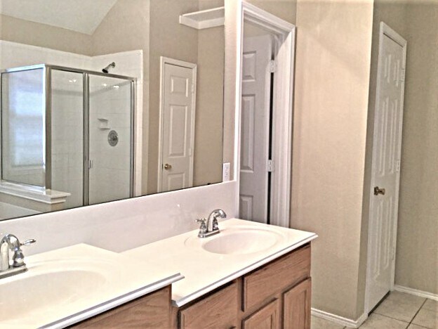 Building Photo - 4725 Magna Carta Blvd