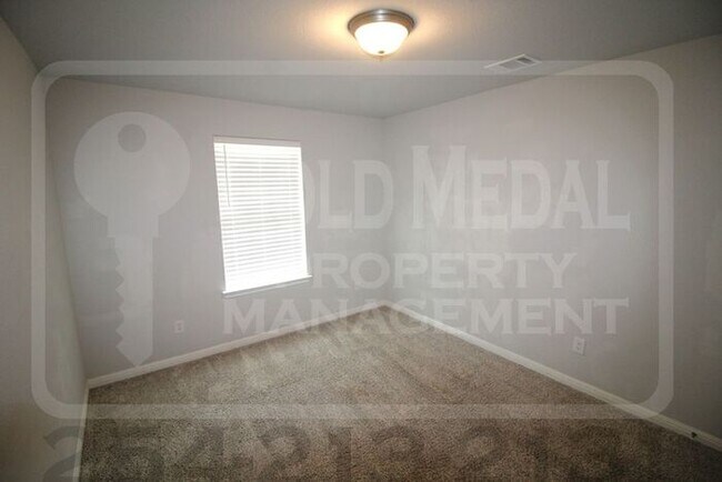 Building Photo - 200 El Dorado Rd