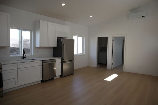 Building Photo - Home Downtown CDA!