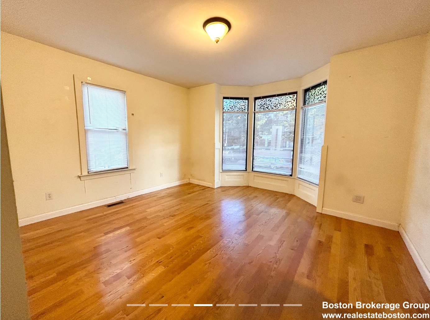 Building Photo - 1568 Tremont St