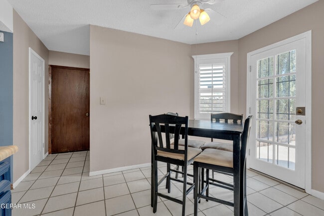 Building Photo - 6820 Villa Hermosa Dr