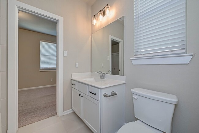 Building Photo - 316 N Spotted Fern Dr