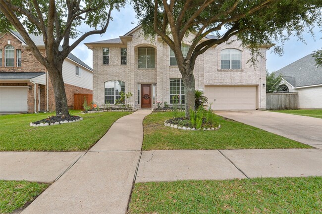 Building Photo - 15707 Sandisfield Ln