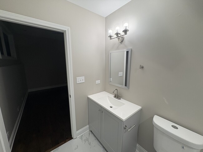 Building Photo - 4143 S Wabash Ave