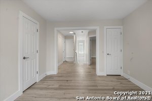 Building Photo - 23607 Silver Creek