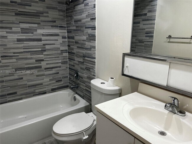 Building Photo - 1800 SW 81st Ave