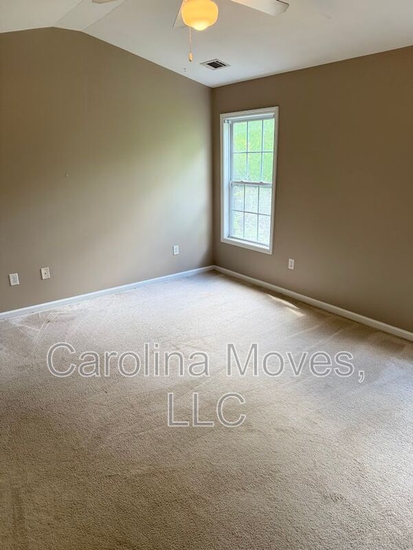 Building Photo - 626 Montreux Dr
