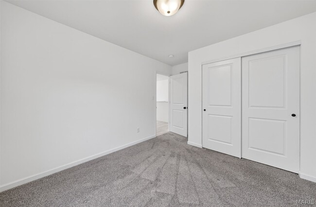 Building Photo - 203 Homestretch Ln