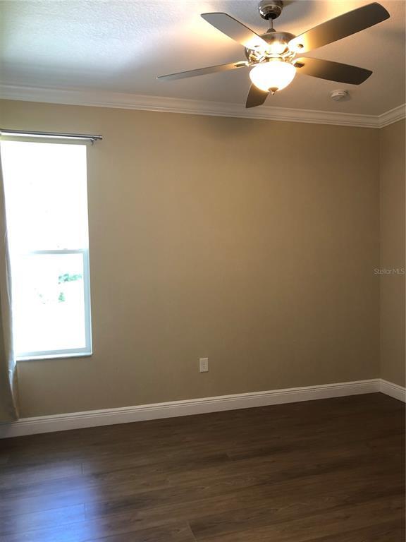 Building Photo - 3905 Redfin Pl