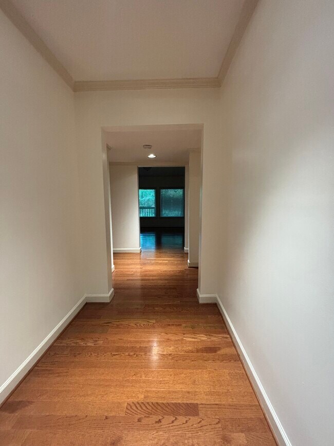 Building Photo - 10615 Honey Brook Cir