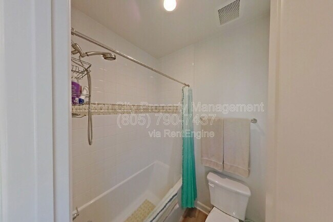 Building Photo - 6620 Calle Koral