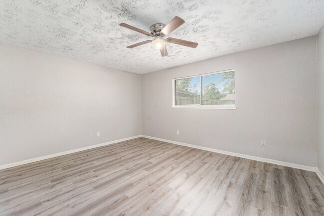 Building Photo - 23235 Earlmist Dr