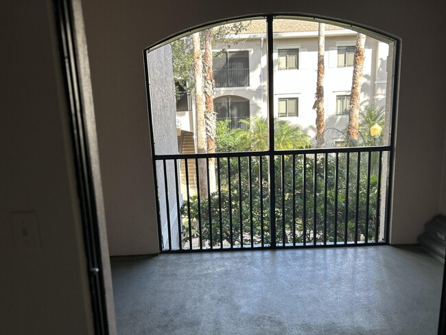 Building Photo - 3021 Alcazar Pl