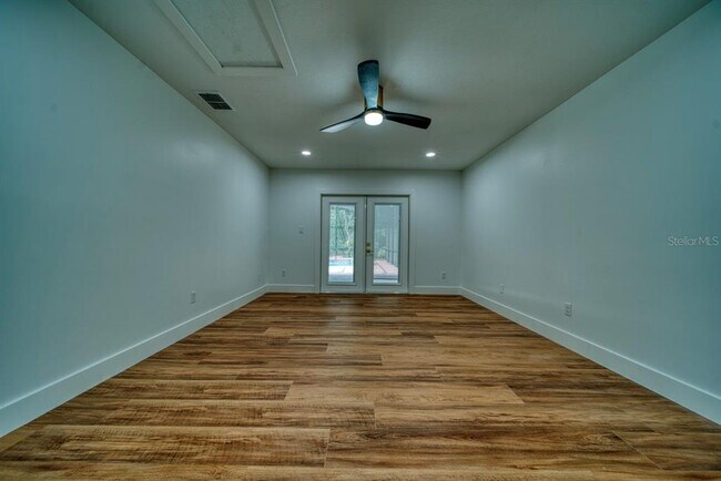 Building Photo - 1542 Sugarwood Cir