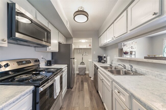 Building Photo - 7200 T C Jester Blvd