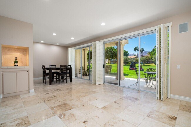 Building Photo - 55559 Winged Foot