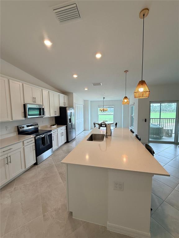 Building Photo - 15175 Bluffton Ln