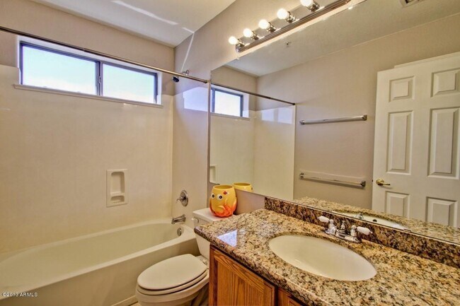 Building Photo - 9649 E Friess Dr