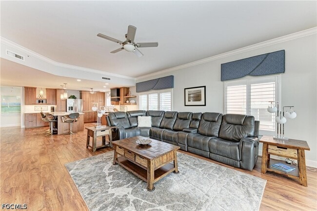 Building Photo - 14813 Laguna Dr