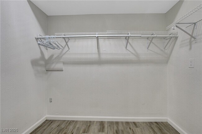 Building Photo - 5171 Reeder Cir