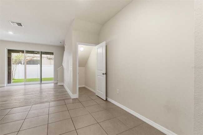 Building Photo - 424 Newmont Cir