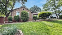 Building Photo - 1902 Dickens Dr