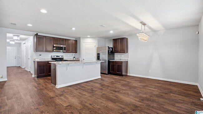 Building Photo - 3821 Kendall Brook Dr