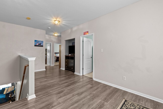 Building Photo - 2114 Redgate Dr