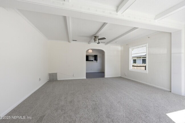 Building Photo - 2755 Green St