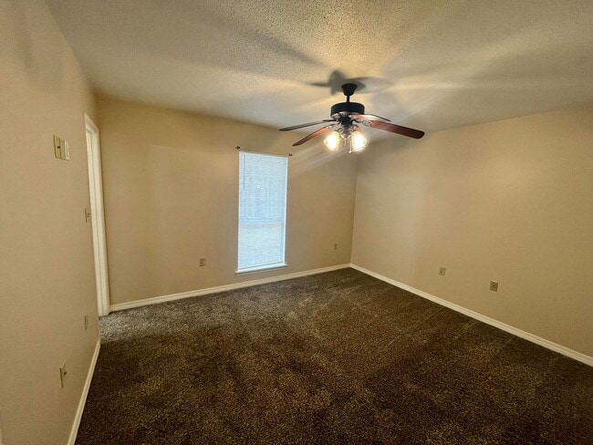 Building Photo - 41 3rd Ave