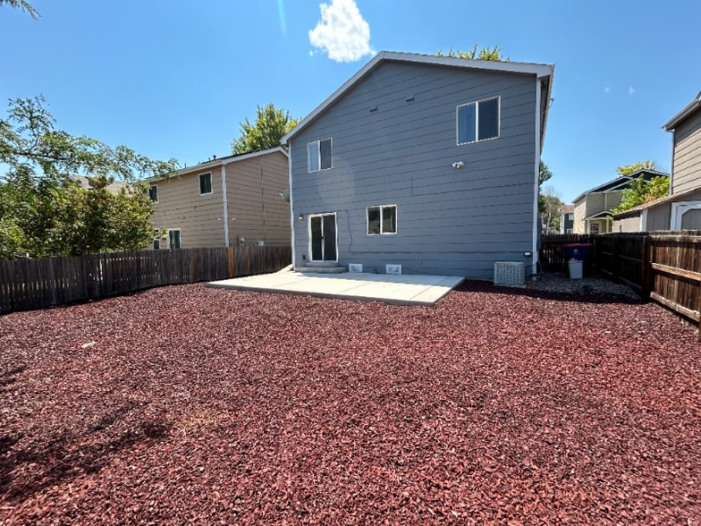 Building Photo - 10116 Fairfax Ct